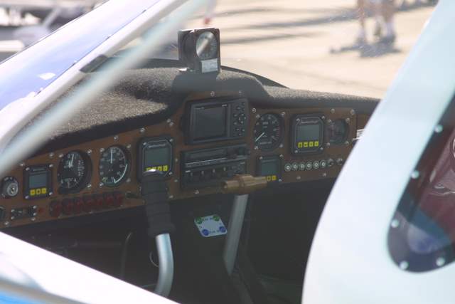 Aventura Instrument Panel and landing gear retract handle.