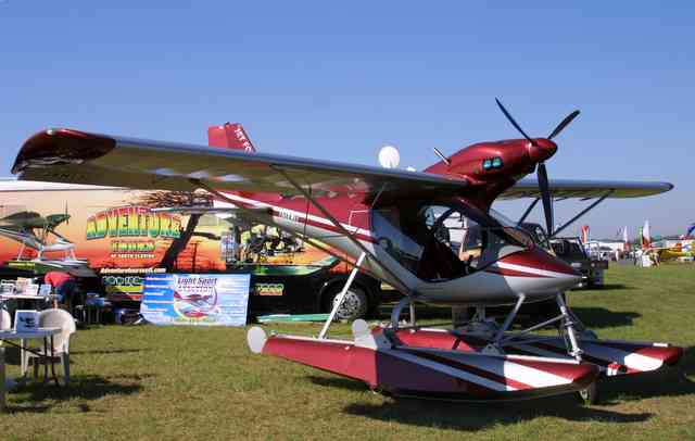 Jet Fox Amphib, Jet Fox GT light sport aircraft from Light Sport Aviation.